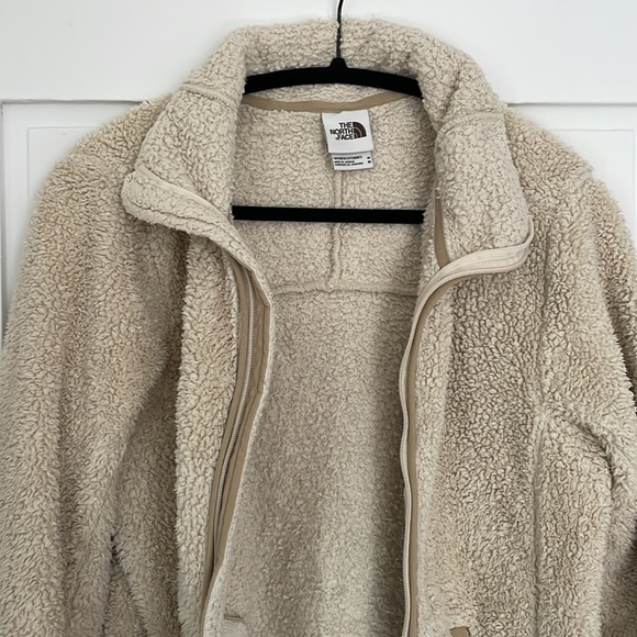 The North Face fleece zip up jacket - Picture 8 of 9